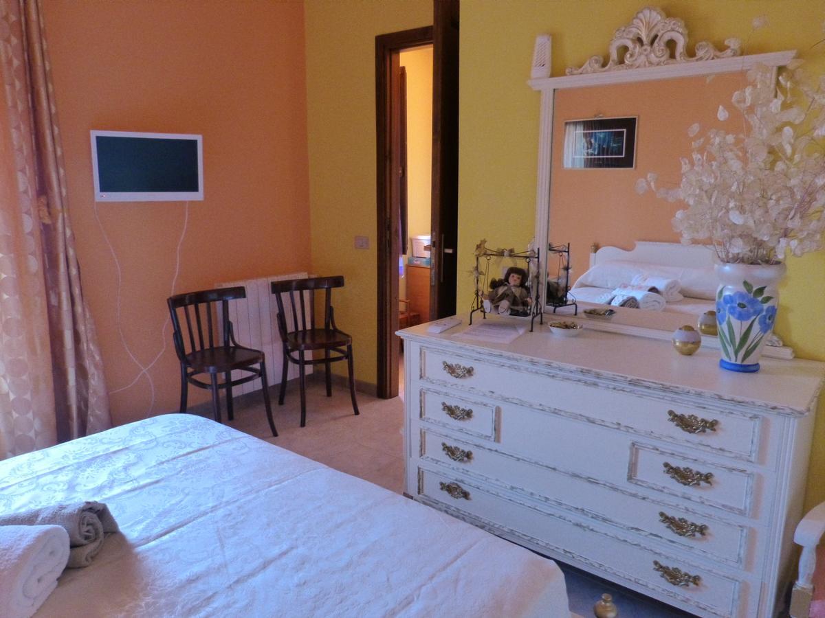 Bed and Breakfast Il Pozzo Dei Desideri Арбус Экстерьер фото