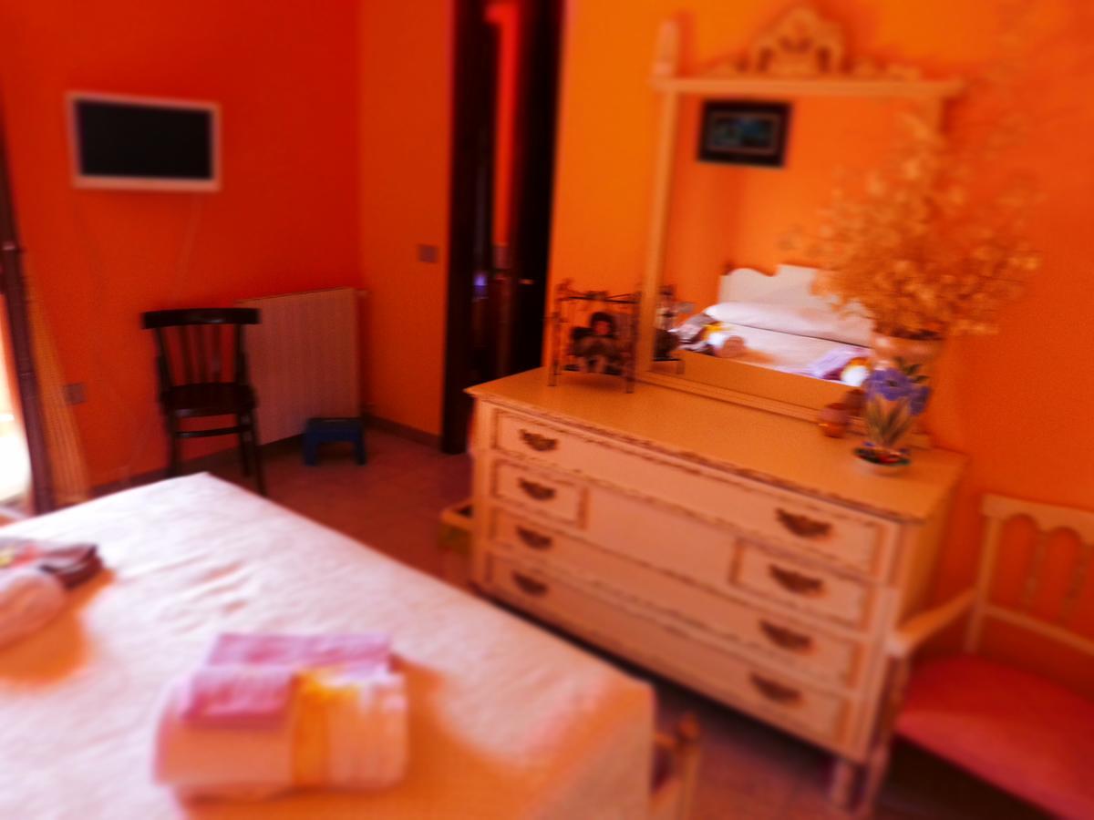 Bed and Breakfast Il Pozzo Dei Desideri Арбус Экстерьер фото