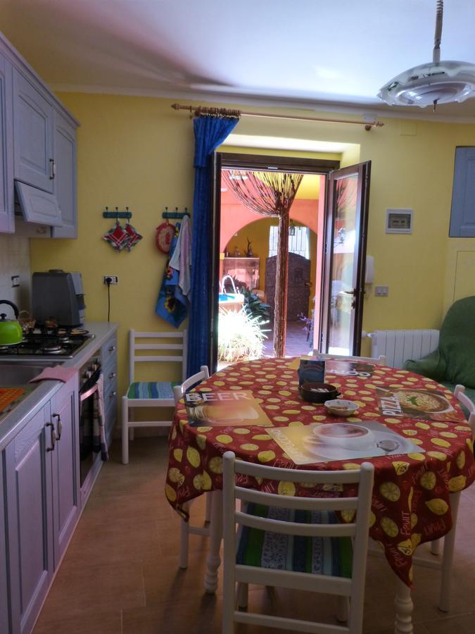 Bed and Breakfast Il Pozzo Dei Desideri Арбус Экстерьер фото