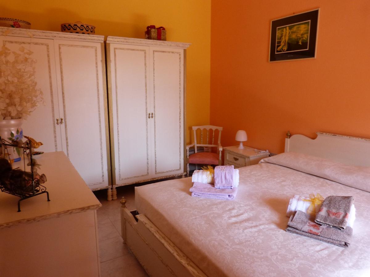 Bed and Breakfast Il Pozzo Dei Desideri Арбус Экстерьер фото